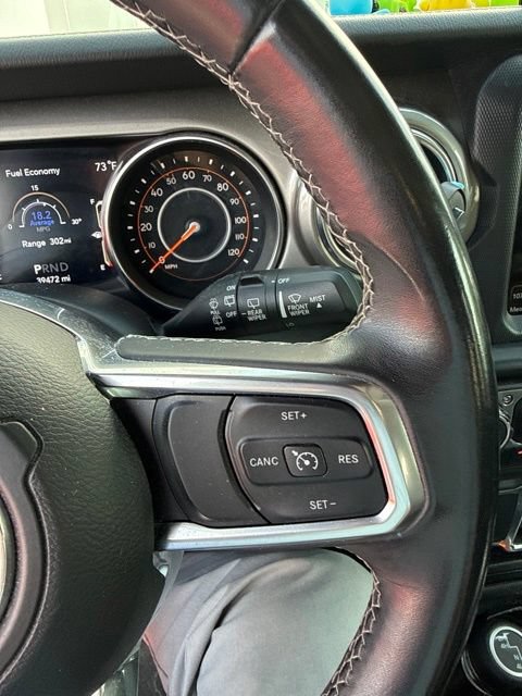 Used 2019 Jeep Wrangler Unlimited Sahara AWD/4WD image 16