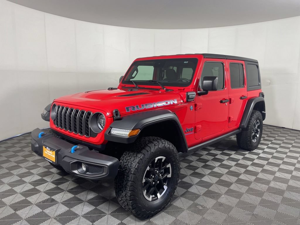 Certified 2025 Jeep Wrangler Unlimited Rubicon 4xe w/ Convenience Group AWD/4WD image 4