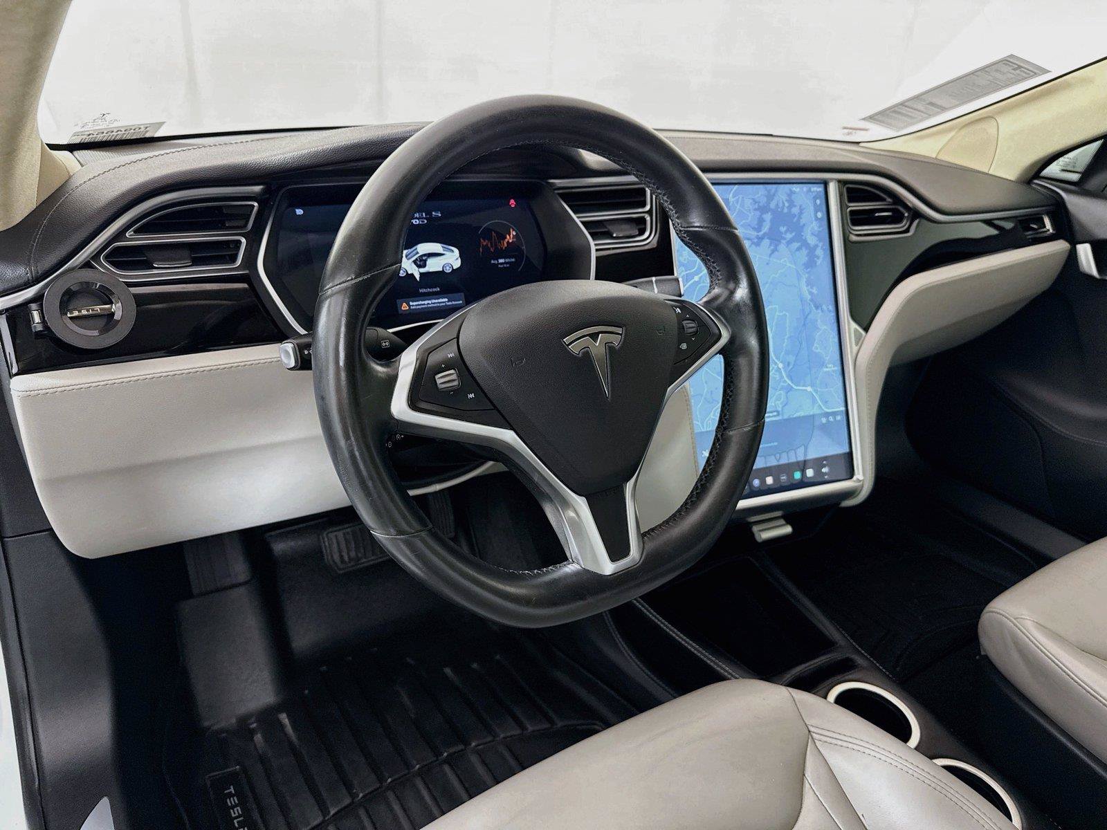 Used 2015 Tesla Model S 70D AWD/4WD image 4
