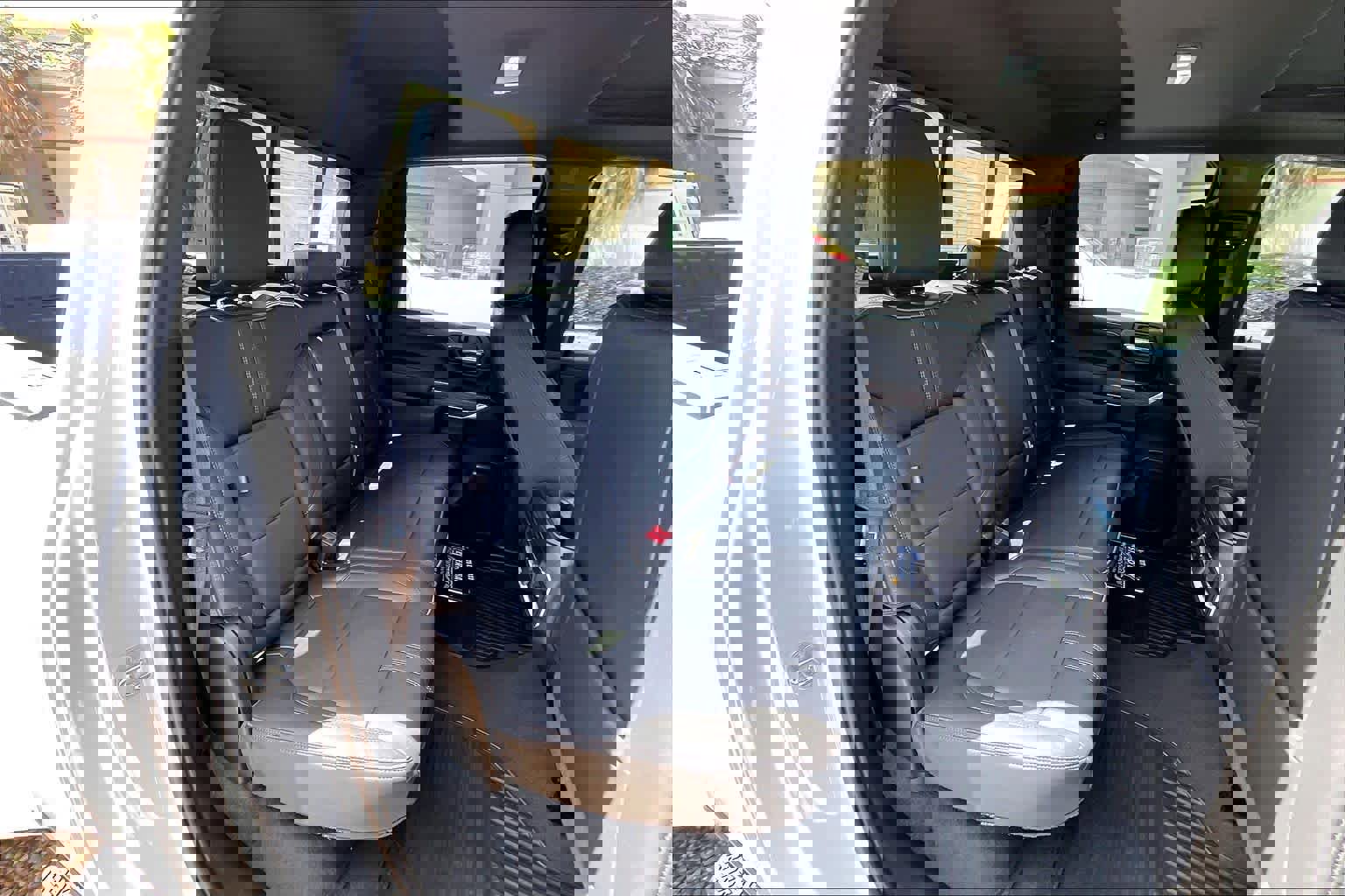 Used 2023 Chevrolet Silverado 3500 High Country image 26