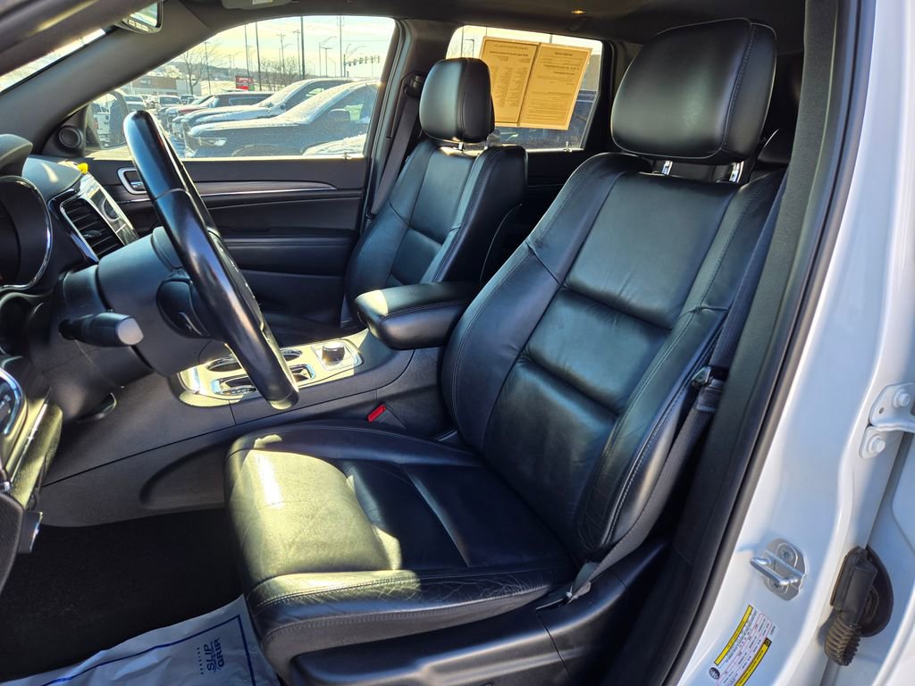 Used 2020 Jeep Grand Cherokee Limited w/ Trailer Tow Group IV image 14