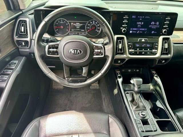 Used 2021 Kia Sorento EX w/ Panoramic Sunroof Package AWD/4WD image 16