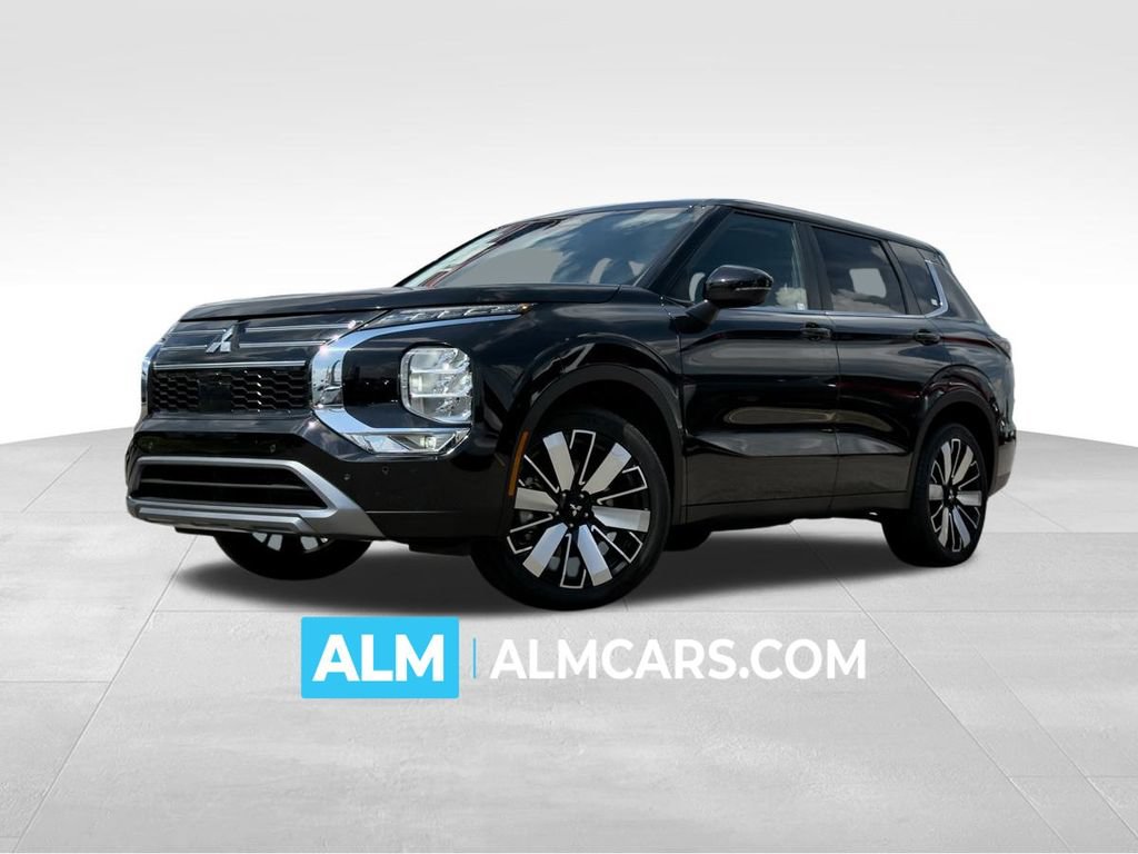 Used 2025 Mitsubishi Outlander SE FWD image 1
