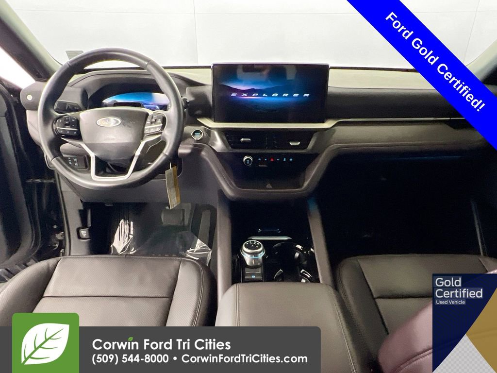 Certified 2025 Ford Explorer Platinum w/ Ultimate Package image 7