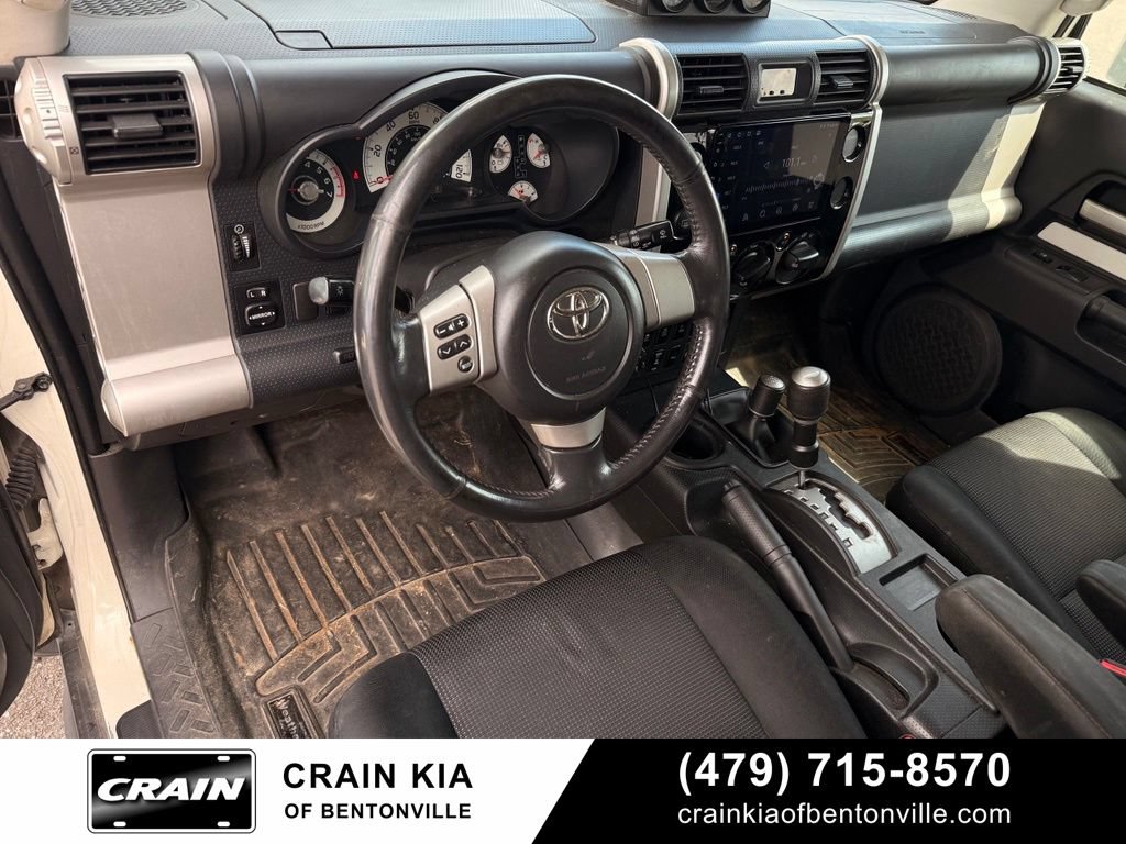 Used 2010 Toyota FJ Cruiser 4WD image 9