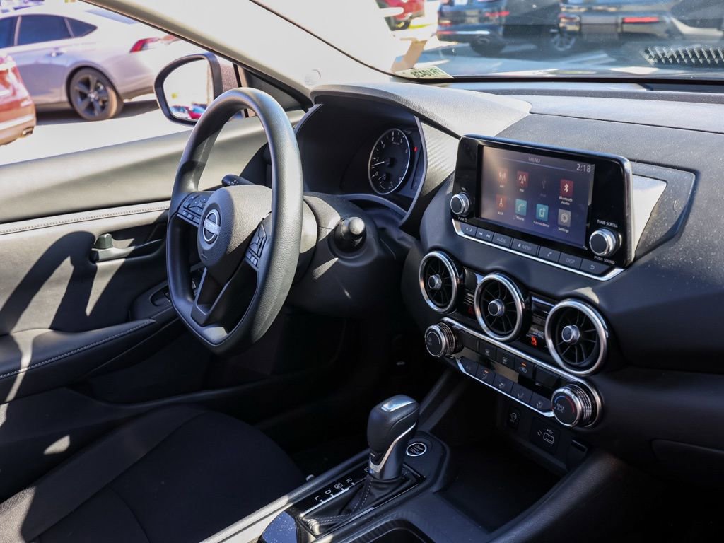 Used 2025 Nissan Sentra S image 19