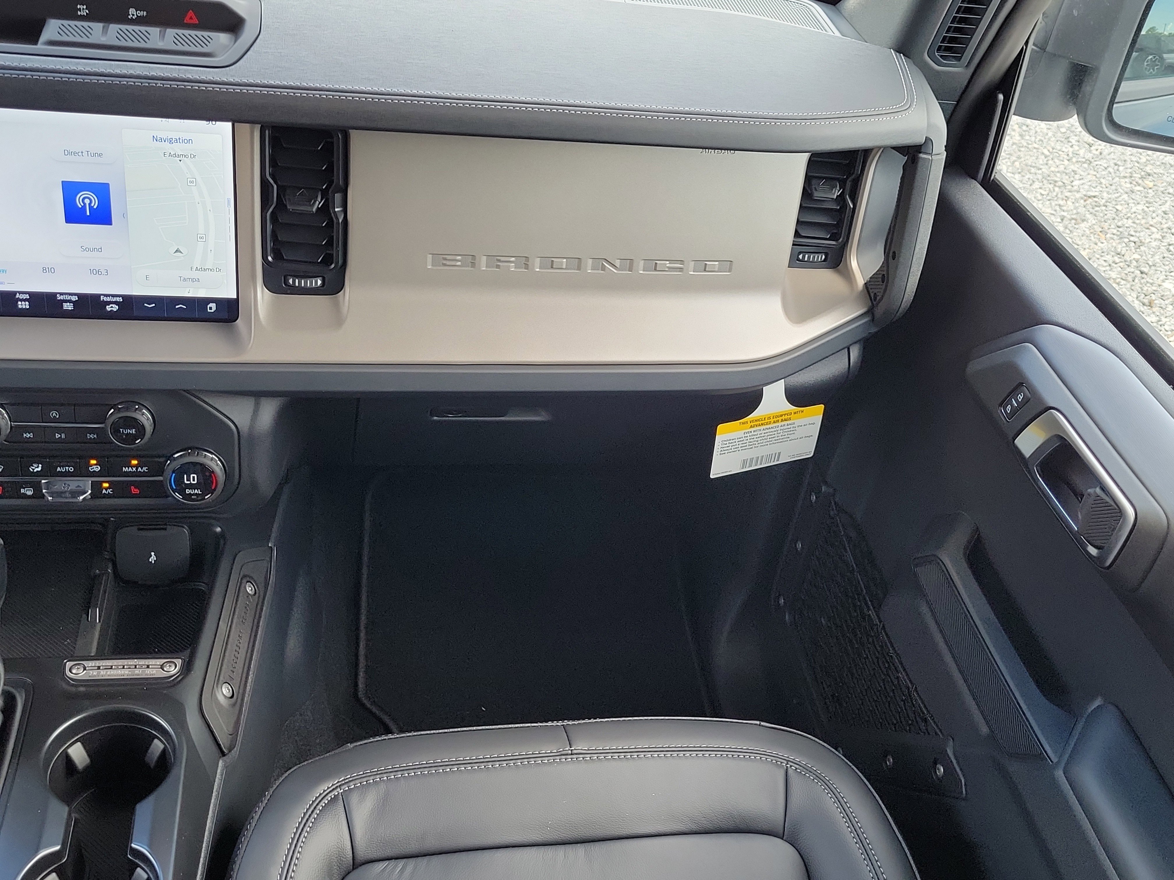 New 2026 Ford Bronco Outer Banks AWD/4WD image 14