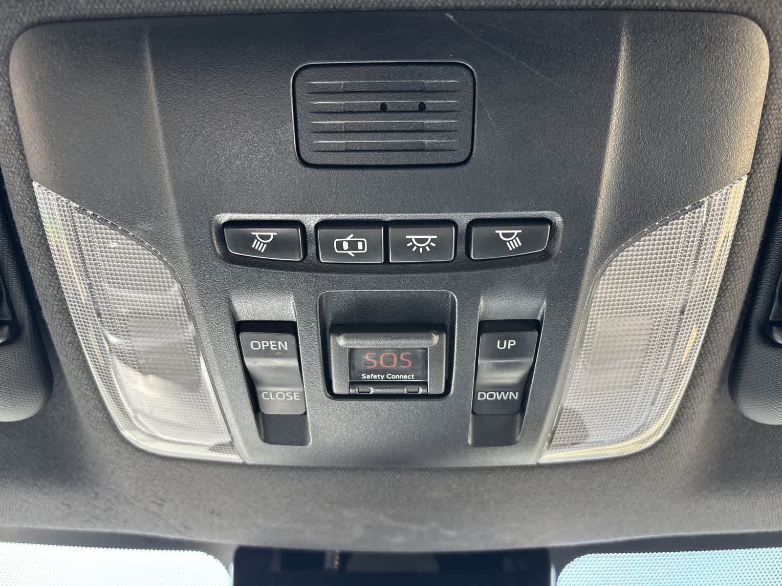 Used 2020 Toyota Corolla XSE FWD image 20