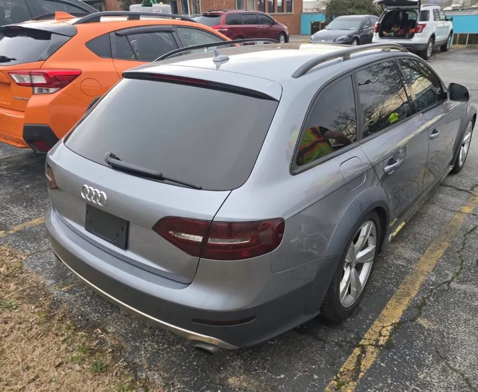 Used 2015 Audi A4 Premium Plus w/ Technology Package AWD/4WD image 2