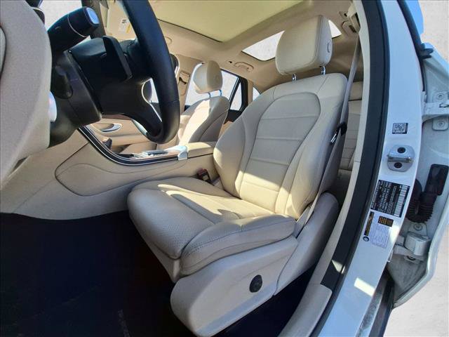 Used 2022 Mercedes-Benz GLC 300 4MATIC image 14