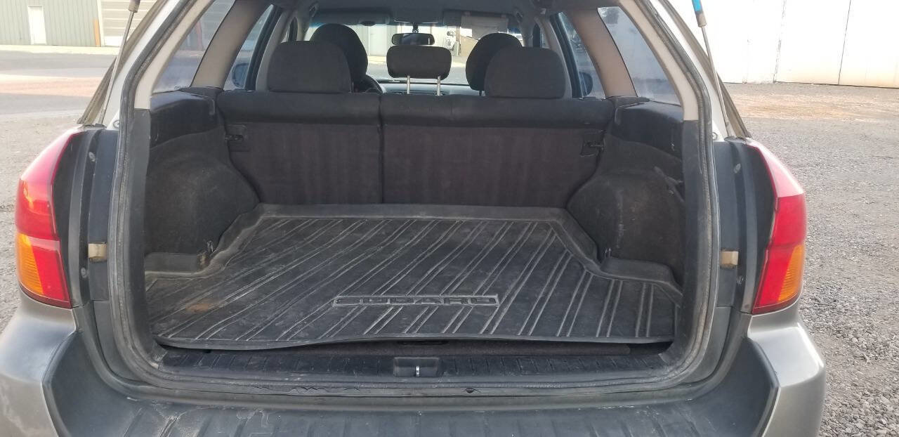 Used 2005 Subaru Outback 2.5XT AWD/4WD image 5