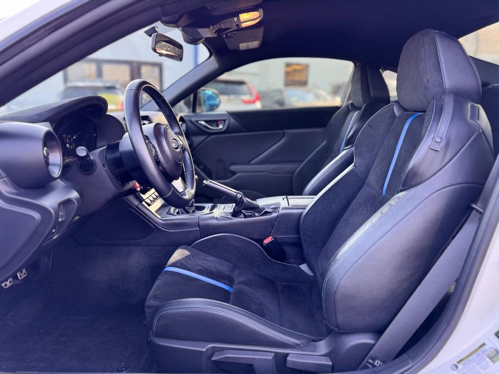 Used 2025 Subaru BRZ tS image 16