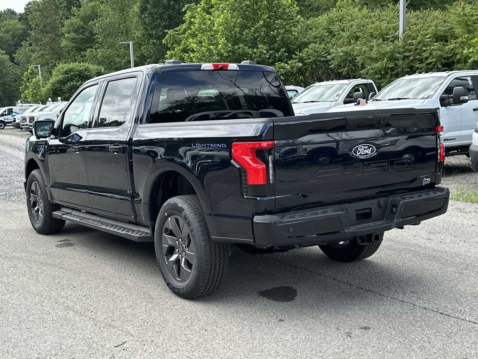 New 2025 Ford F150 Lightning Flash image 31