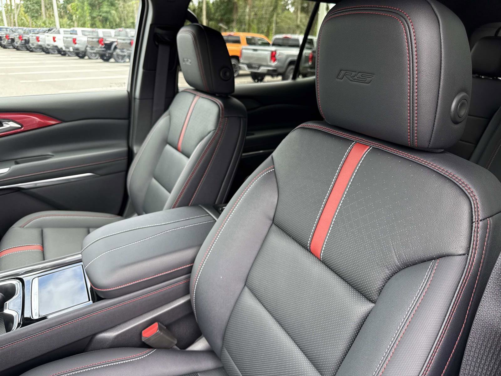 New 2026 Chevrolet Traverse RS image 21