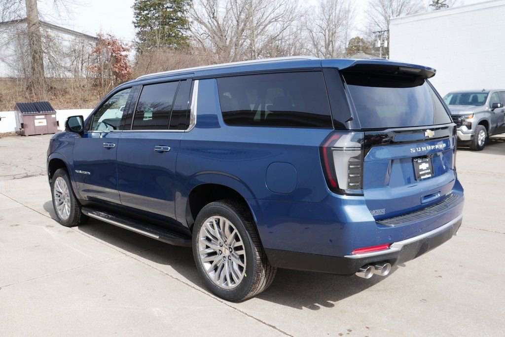 New 2026 Chevrolet Suburban Premier image 5