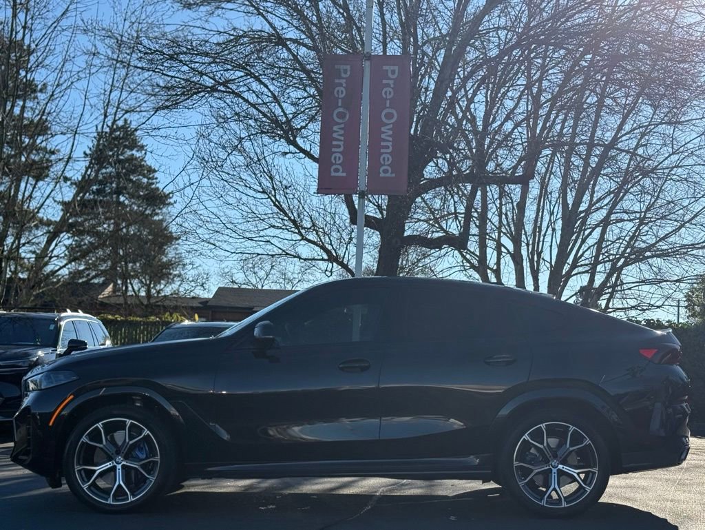 Used 2024 BMW X6 xDrive40i w/ Executive Package image 2