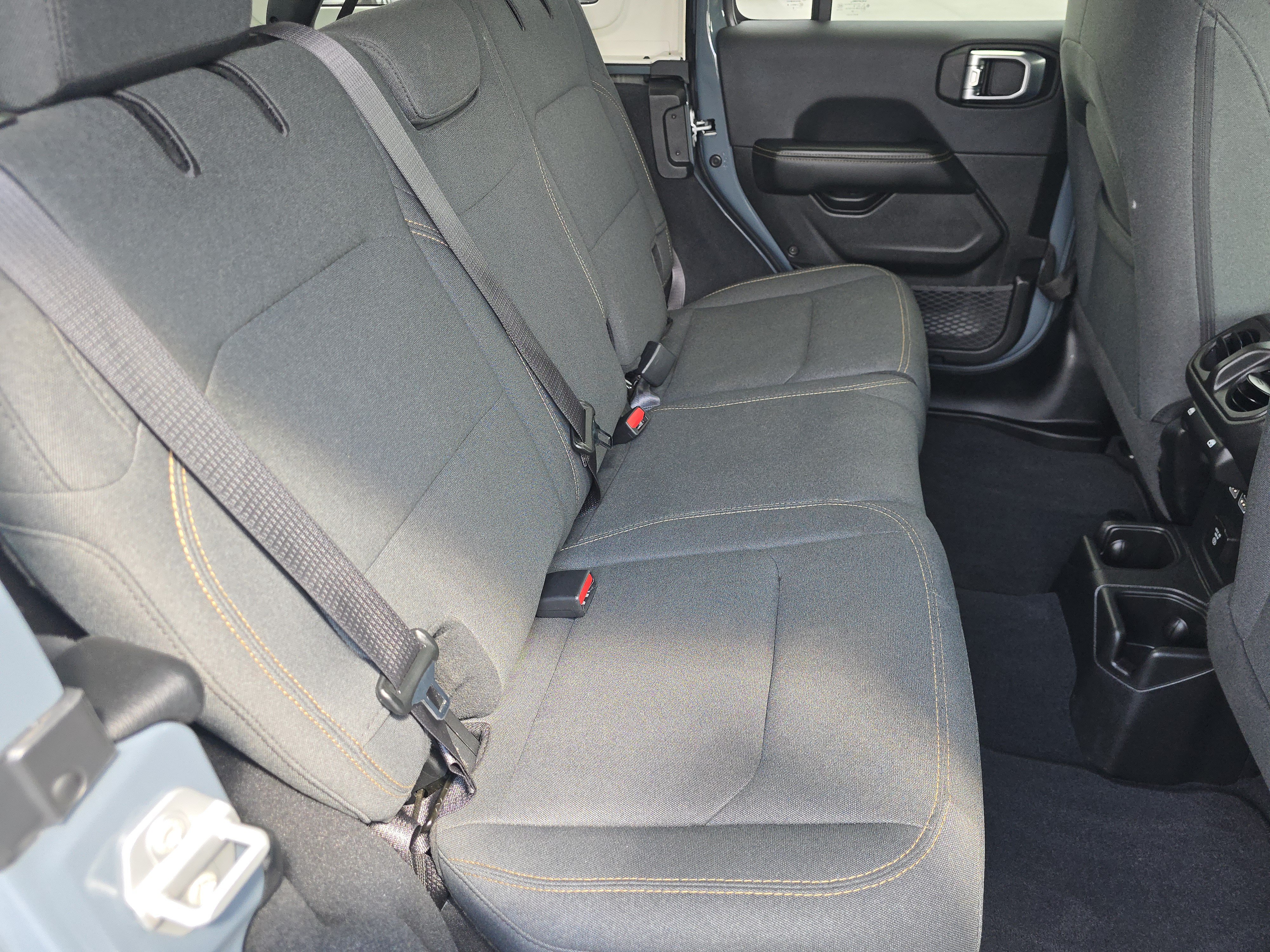 Used 2026 Jeep Wrangler Unlimited Sahara AWD/4WD image 18