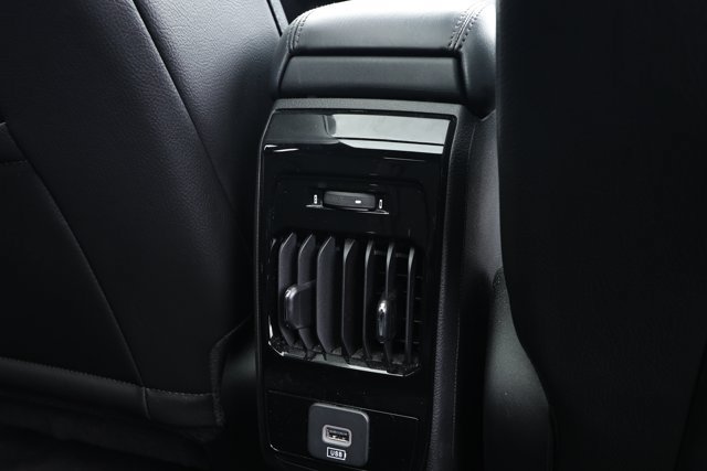 Used 2023 Jeep Compass Limited w/ Sun and Sound Group AWD/4WD image 30