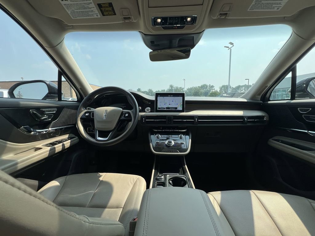 Used 2022 Lincoln Corsair Reserve w/ Elements Package image 10