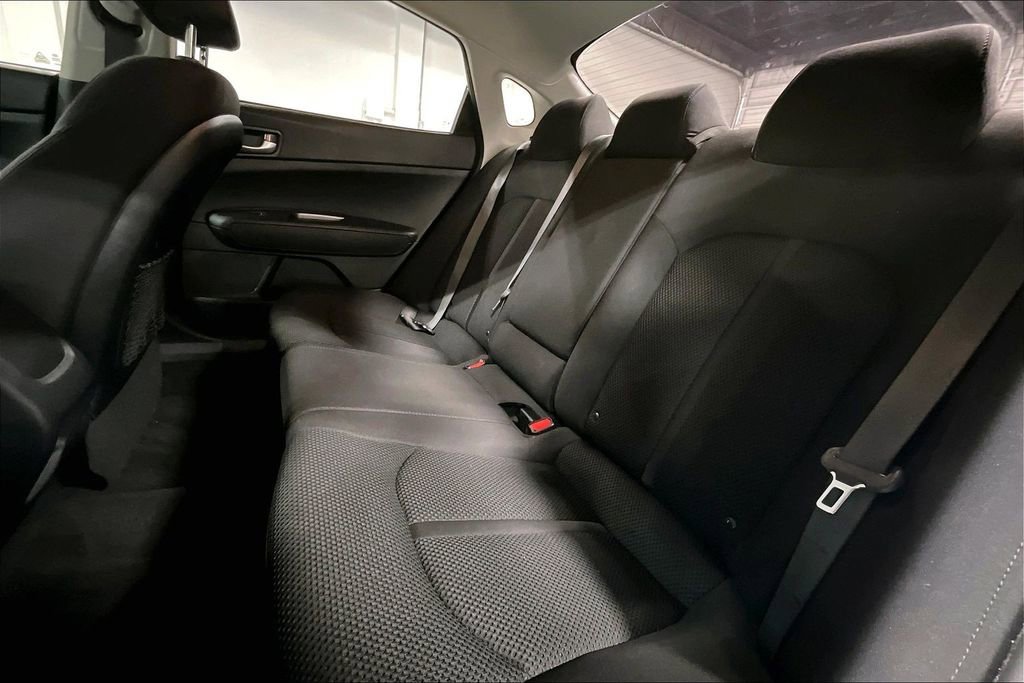 Used 2020 Kia Optima LX image 35