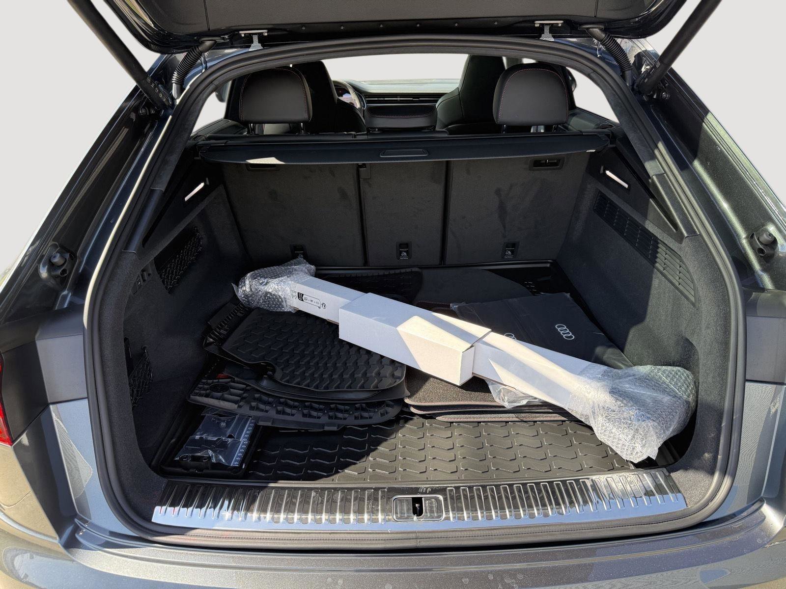 New 2026 Audi RS Q8 performance image 22