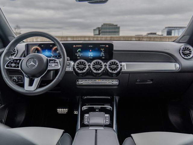 Certified 2023 Mercedes-Benz GLB 250 4MATIC image 20