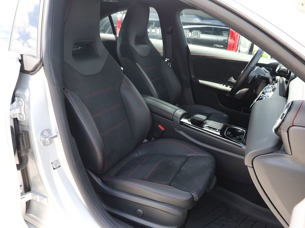 Used 2023 Mercedes-Benz CLA 250 4MATIC image 20