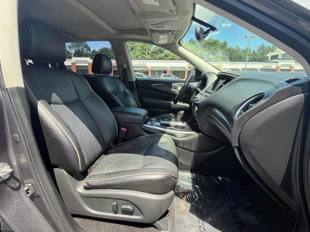 Used 2018 INFINITI QX60 Luxe w/ Premium Package AWD/4WD image 17