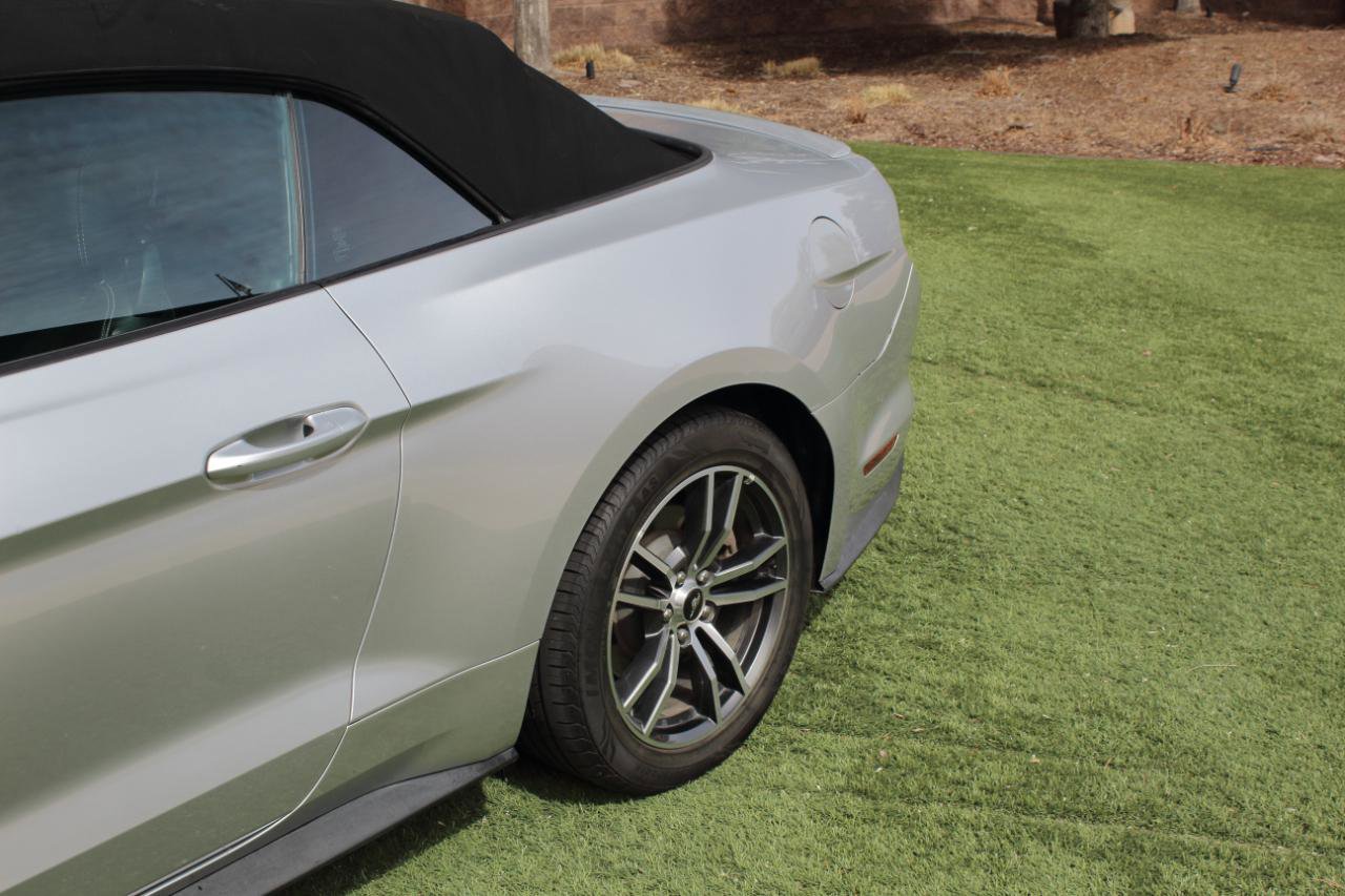 Used 2017 Ford Mustang Premium image 34