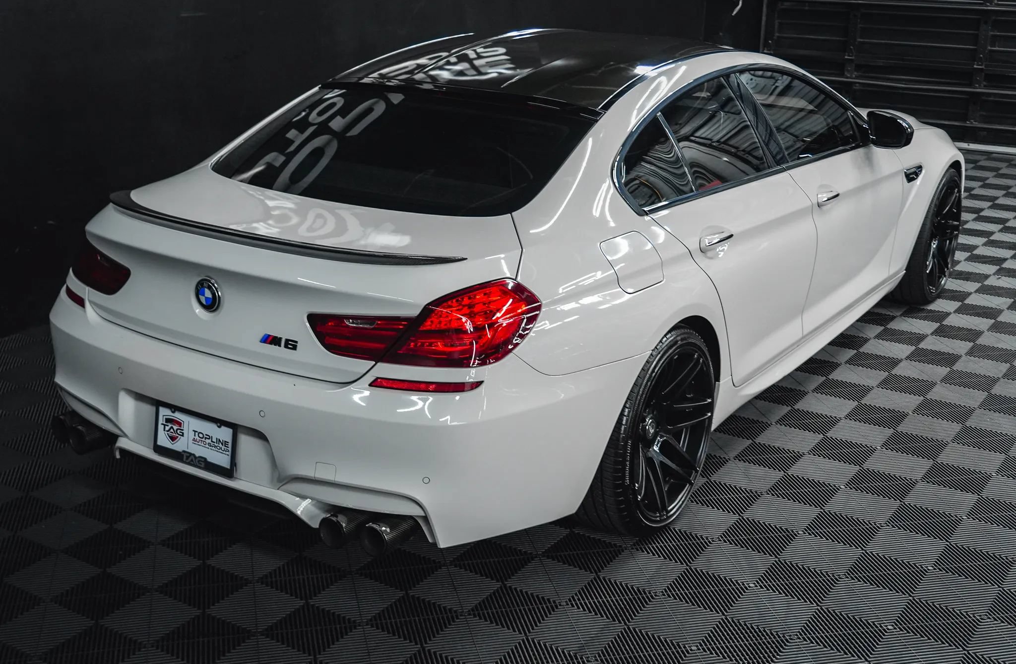 Used 2016 BMW M6 Gran Coupe w/ Executive Package RWD image 21