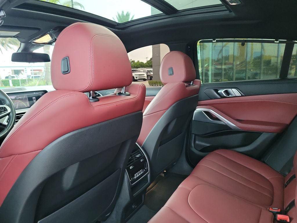 Used 2021 BMW X6 xDrive40i AWD/4WD image 17