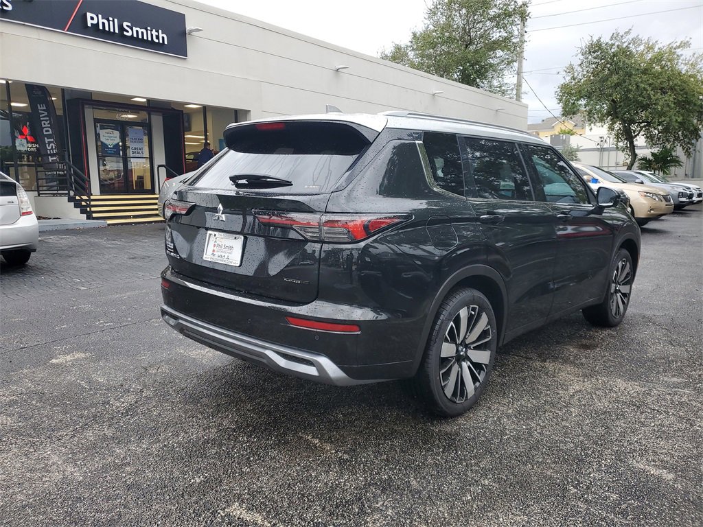New 2025 Mitsubishi Outlander AWD image 4