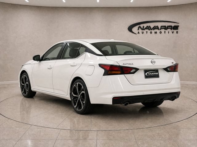 Used 2024 Nissan Altima 2.5 SR FWD image 6