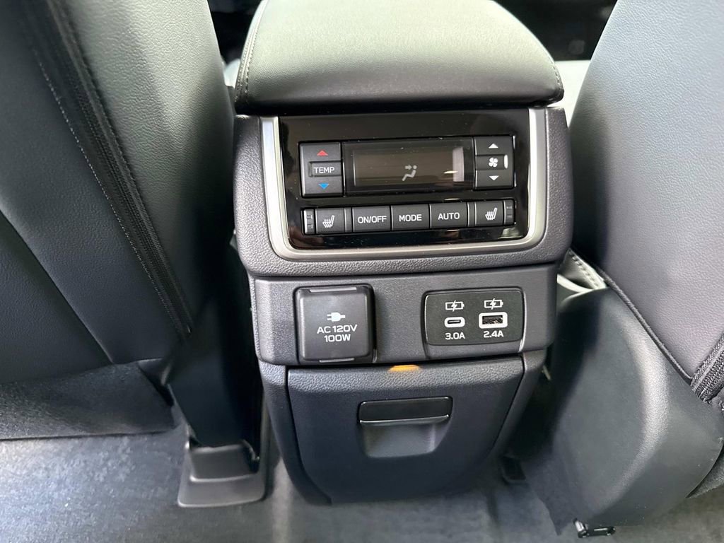 New 2025 Subaru Ascent Bronze Edition w/ Onyx Package image 18