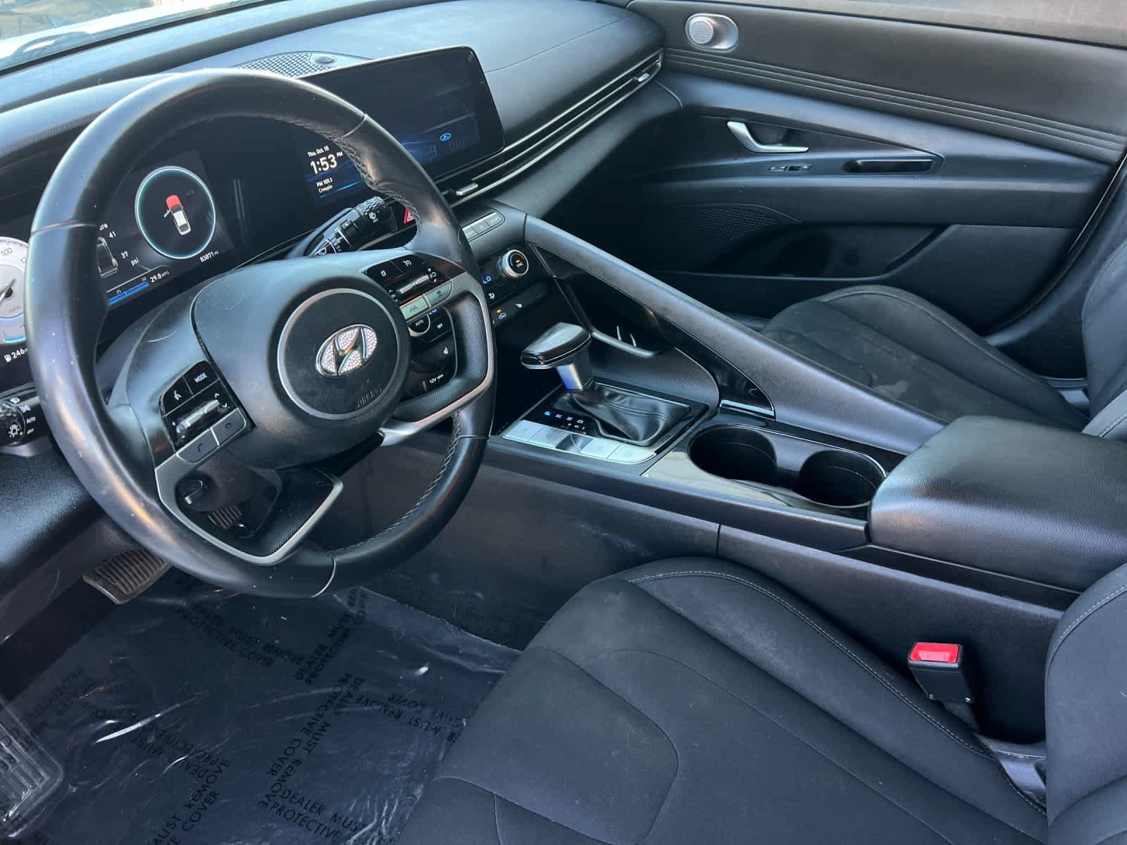 Used 2023 Hyundai Elantra SEL w/ Convenience Package FWD image 12