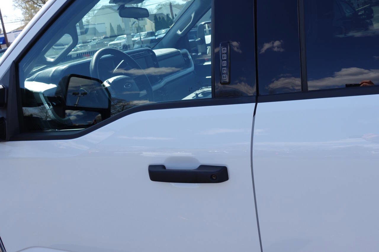 Used 2024 Ford F250 XLT w/ FX4 Off-Road Package image 15