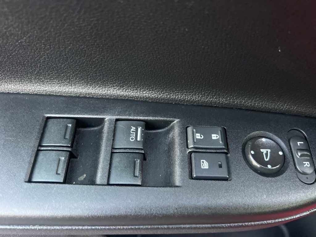 Used 2016 Honda Accord Sport image 25