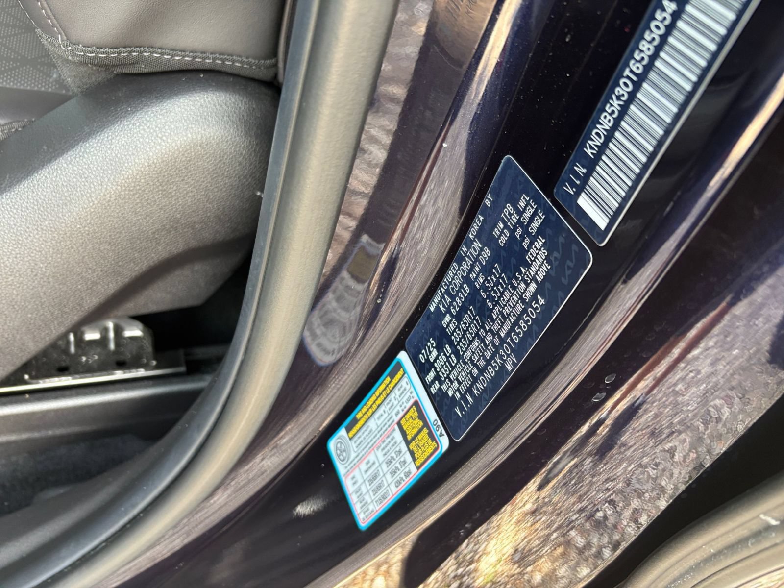 Used 2026 Kia Carnival FWD image 32