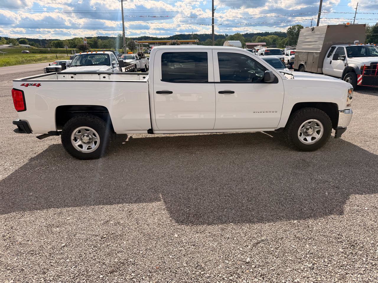 Used 2018 Chevrolet Silverado 1500 W/T w/ WT Convenience Package AWD/4WD image 2