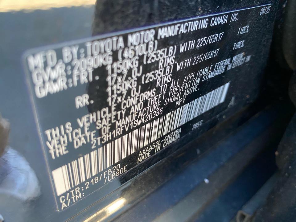 Used 2025 Toyota RAV4 LE FWD image 39