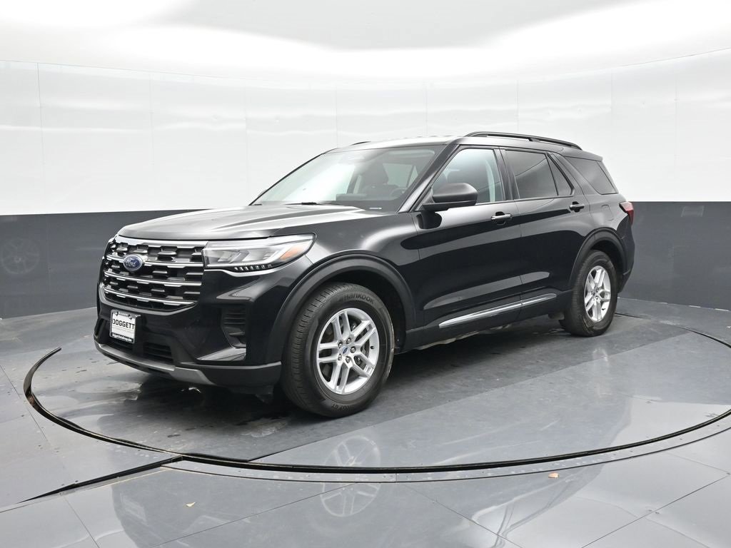 Certified 2025 Ford Explorer Active image 17