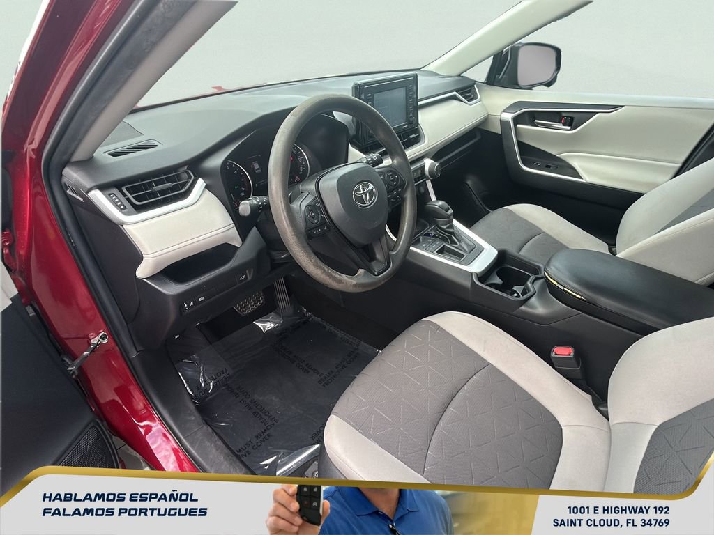 Used 2021 Toyota RAV4 XLE w/ Convenience Package image 13