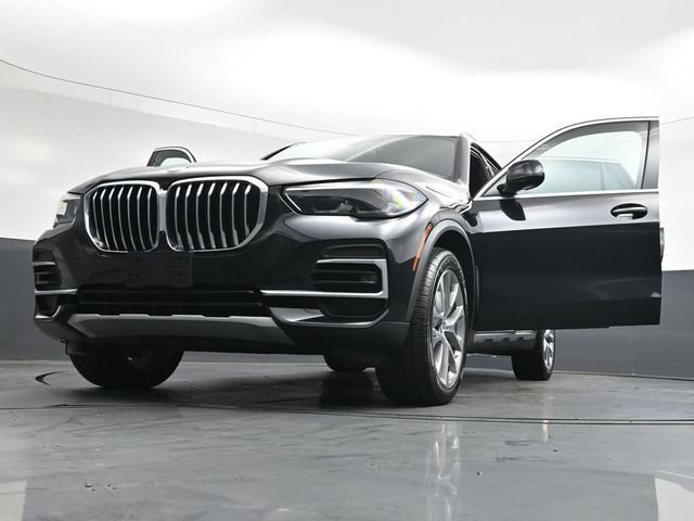 Used 2022 BMW X5 xDrive40i w/ Premium Package AWD/4WD image 42
