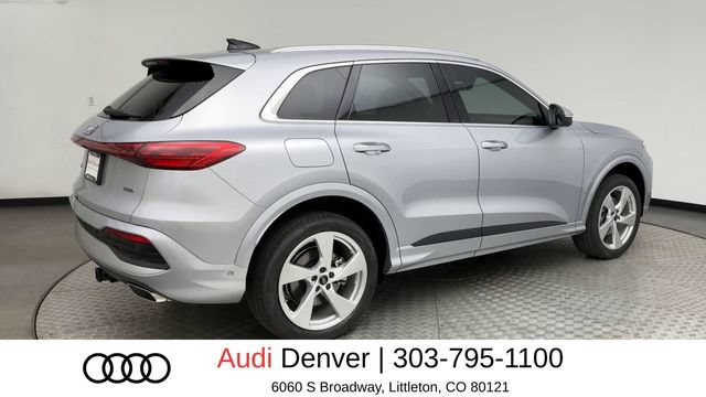 Used 2025 Audi Q5 Premium w/ Premium Plus AWD/4WD image 2
