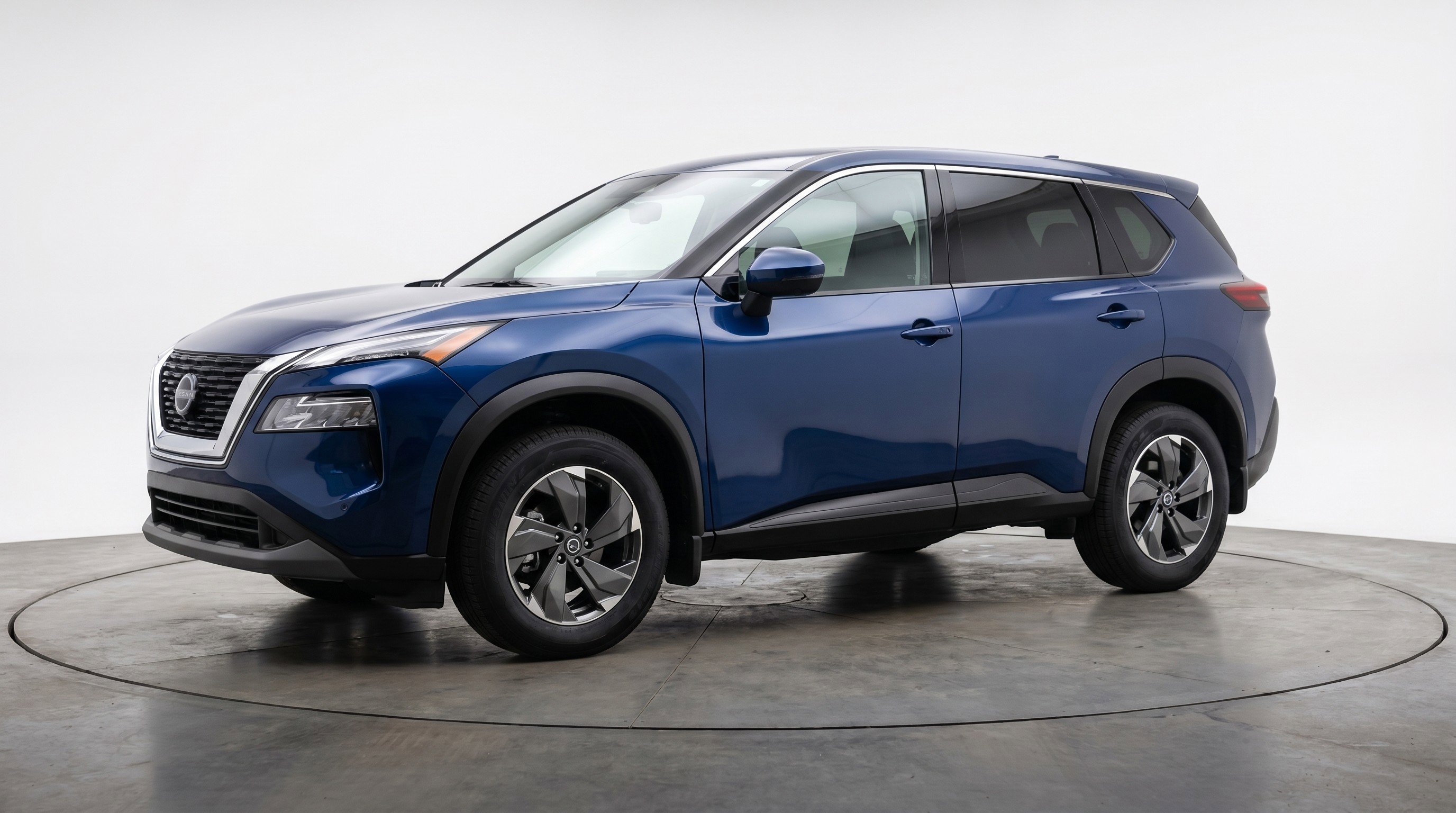 Used 2025 Nissan Rogue SV AWD/4WD image 3