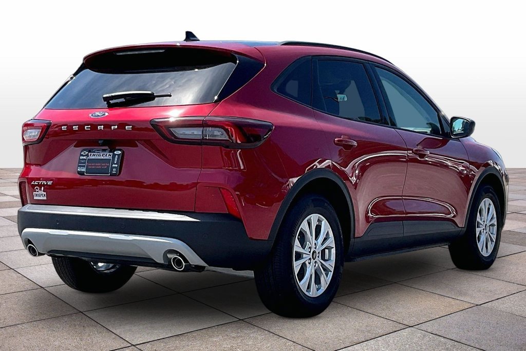 New 2026 Ford Escape Active w/ Active Premium Tech Pack FWD image 19