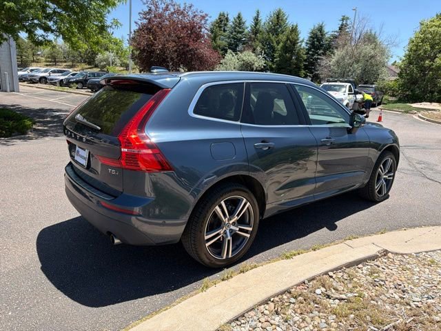 Used 2019 Volvo XC60 T5 Momentum w/ Multimedia Package AWD/4WD image 6