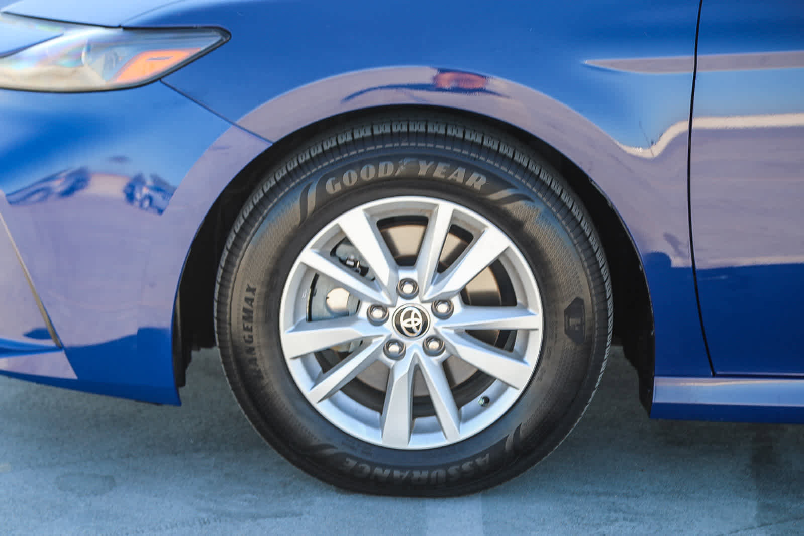 Certified 2025 Toyota Camry LE w/ Convenience Package image 11