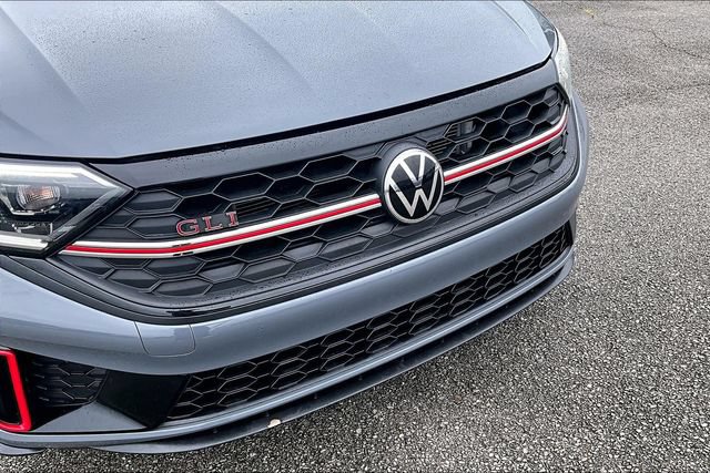 Used 2022 Volkswagen Jetta GLI Autobahn FWD image 2