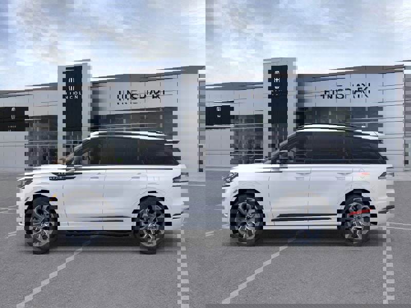 New 2025 Lincoln Aviator AWD w/ Jet Appearance Package image 3